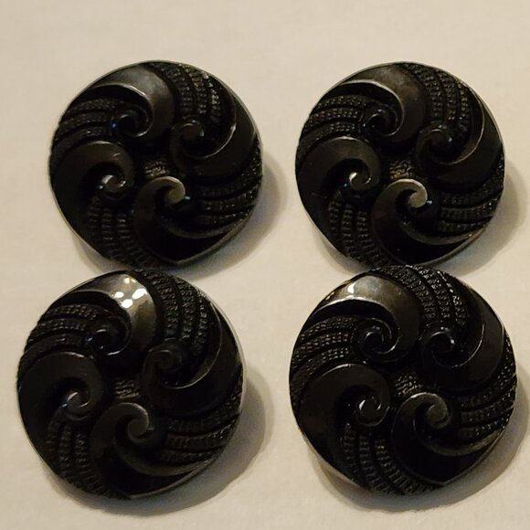 Antique/Vintage Lot of 8 Black Buttons Bakelite ? Casein ? Celloid ? Plastic ? - Picture 1 of 12